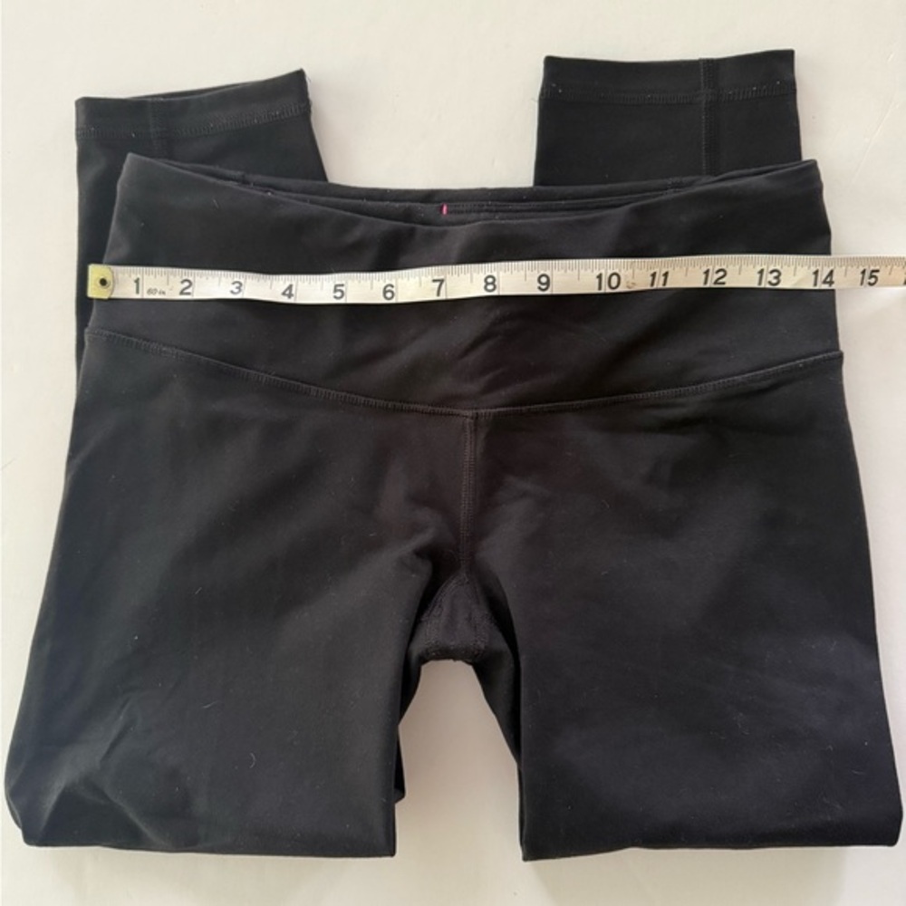 VICTORIAS SECRET SPORT VSX KNOCKOUT CAPRI BLACK SIZE SMALL